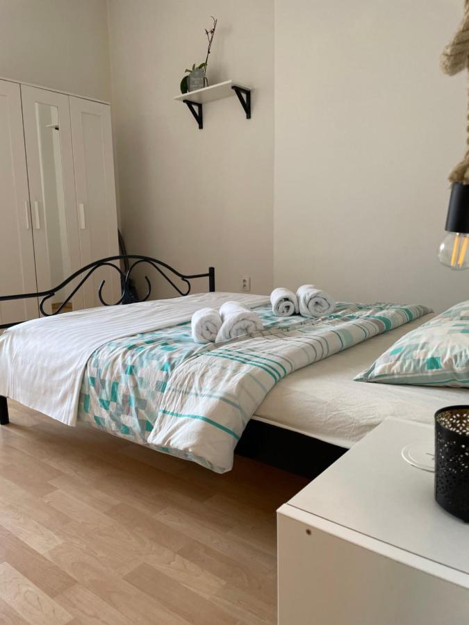 Cozy Apartment Near The City Center Hradec Králové Dış mekan fotoğraf