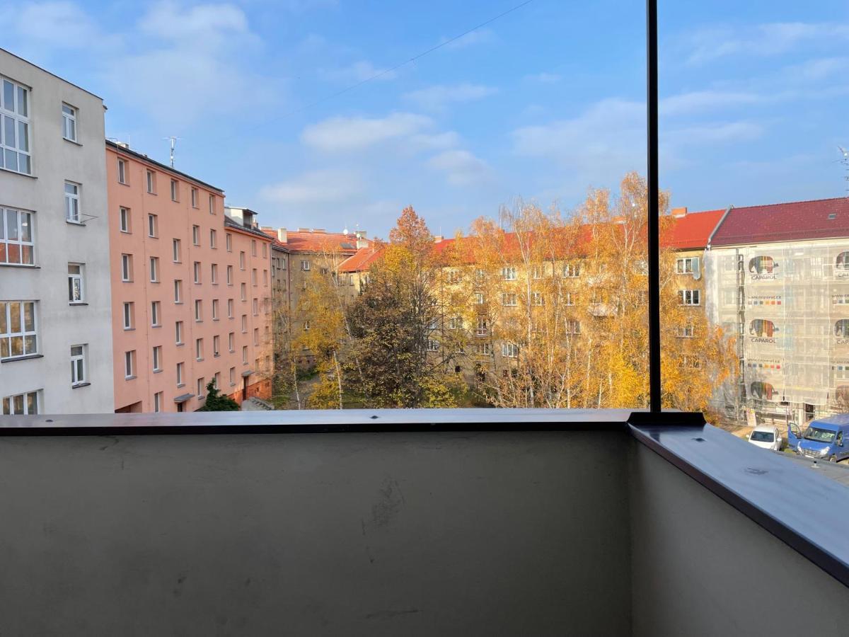 Cozy Apartment Near The City Center Hradec Králové Dış mekan fotoğraf